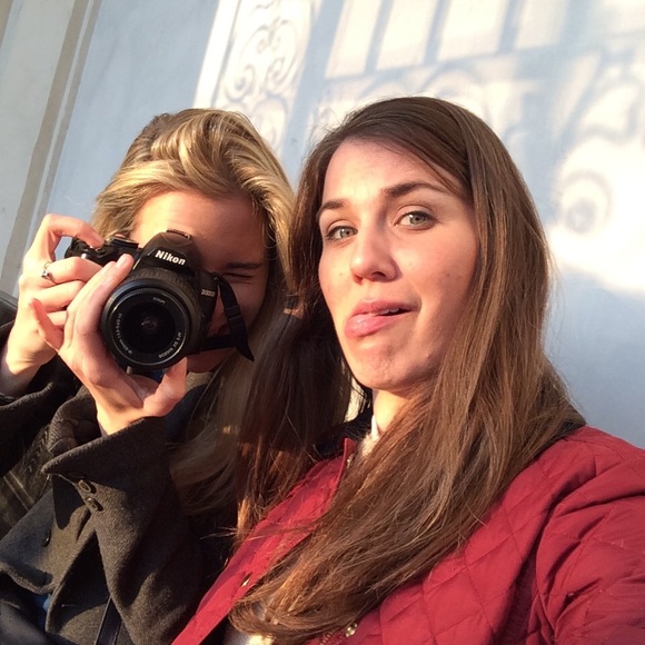 Meet your Posher, Megan - Picture 1 of 3